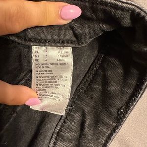 american eagle black ripped jeans size 2 slightly worn